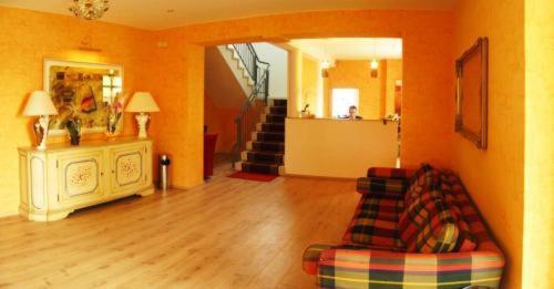 Hotel 4 Hufen Grossziethen Luaran gambar